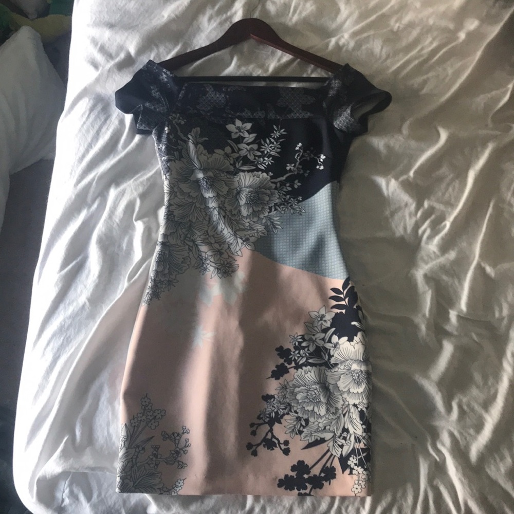 Guess Floral Off the Shoulders Dress
